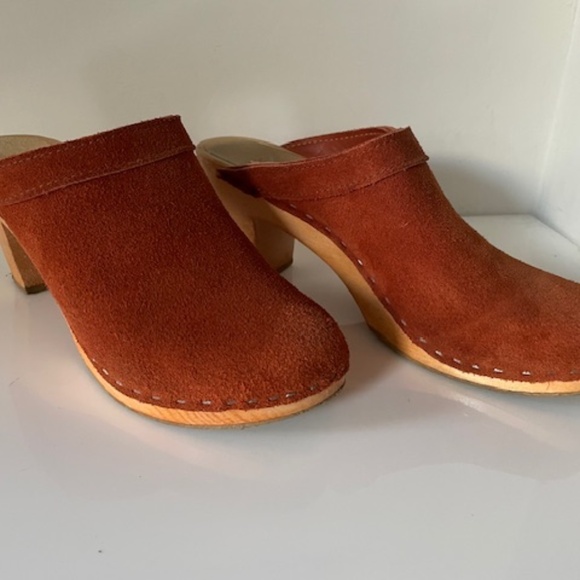 No. 6 Classic Old School Clog on High Heel - Picture 3 of 8